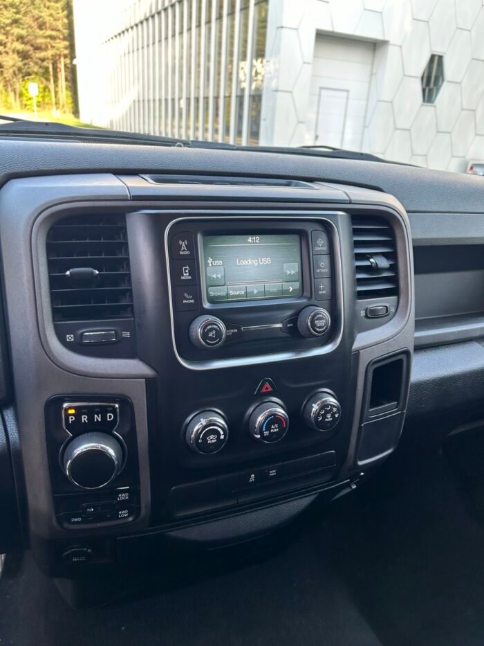 Dodge Ram 2014  Hemi 5,7 - Image 9