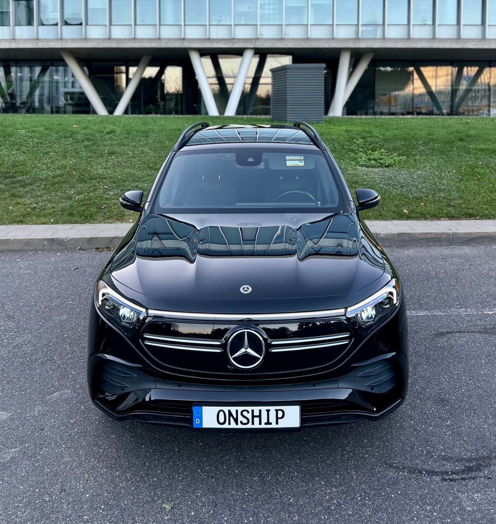 Mercedes-Benz EQB 300 - Image 3