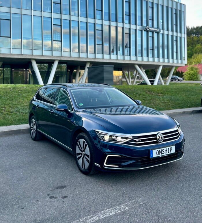 Volkswagen Passat GTE 2020 - Image 3