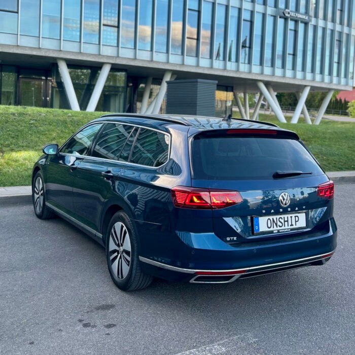 Volkswagen Passat GTE 2020 - Image 4