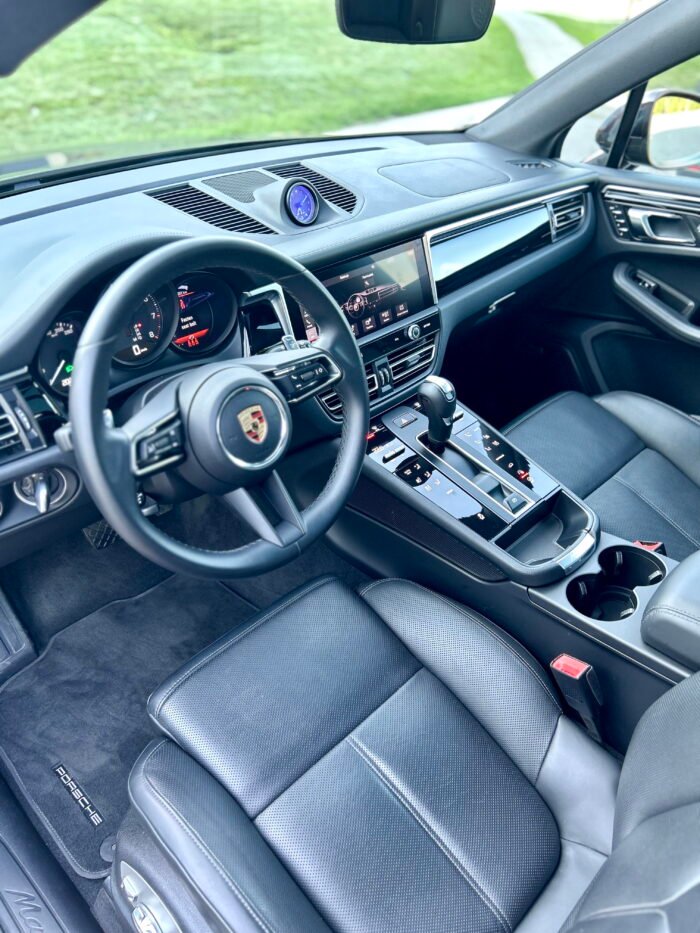 Porsche Macan 2023 - Image 7