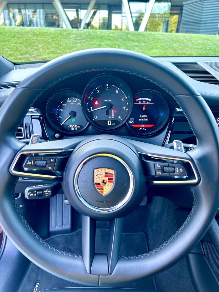 Porsche Macan 2023 - Image 8
