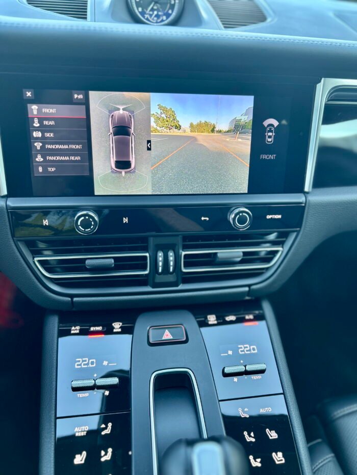 Porsche Macan 2023 - Image 10