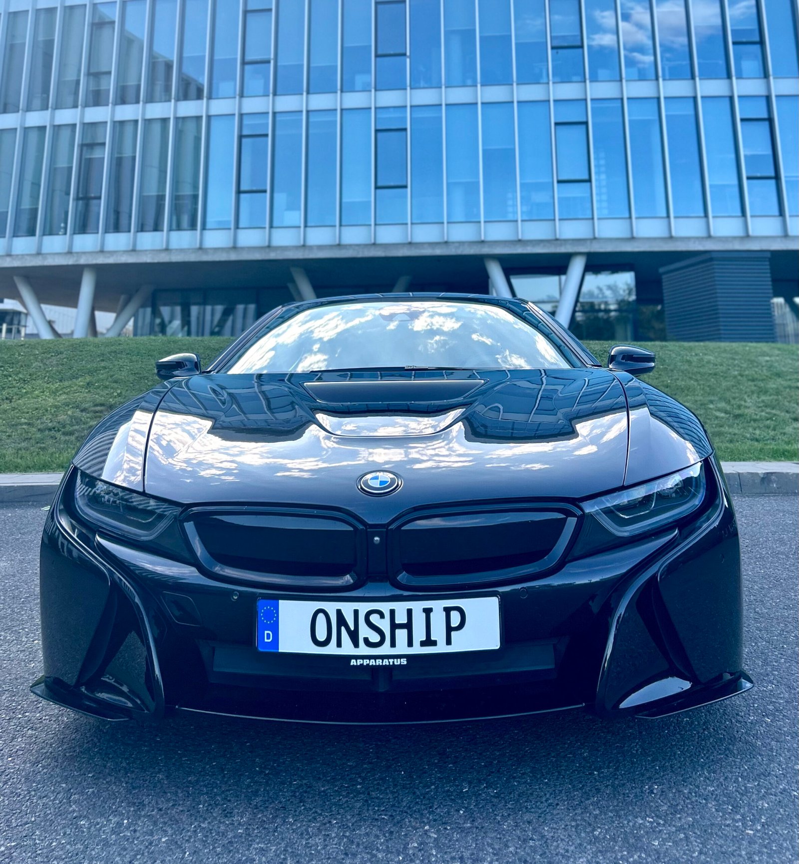 BMW i8 2015 - Image 3