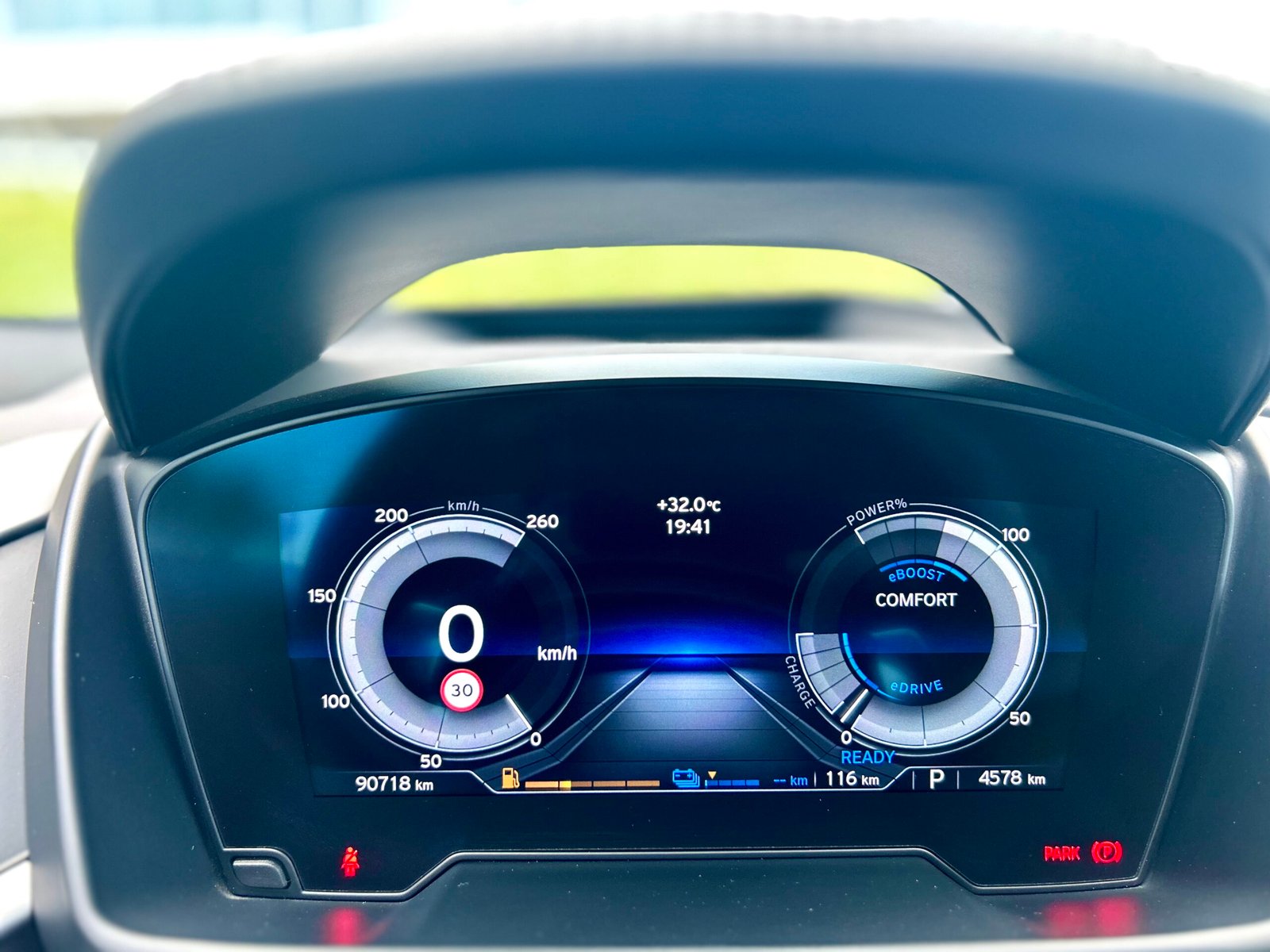 BMW i8 2015 - Image 11