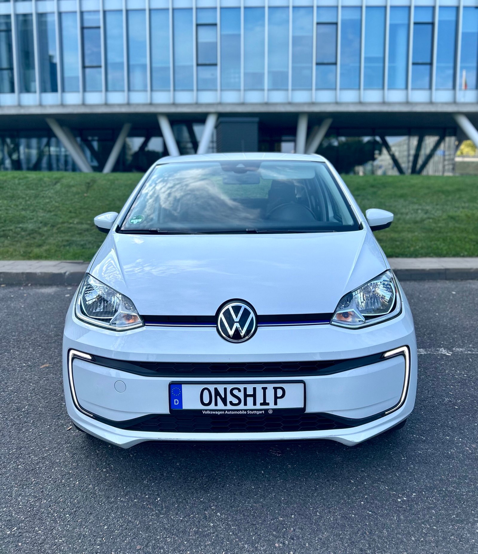Volkswagen E-Up 61kw - Image 2